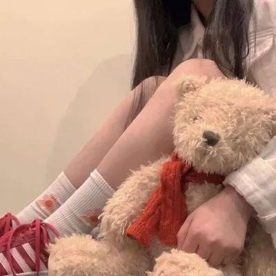 加油站的女孩 海报